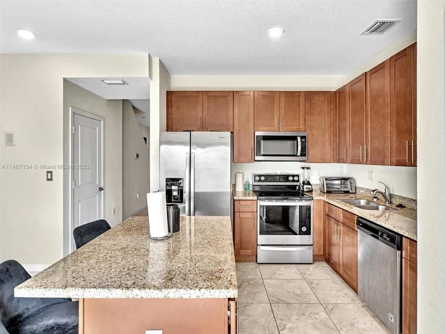 13348 SW 250th St, Homestead FL 33032