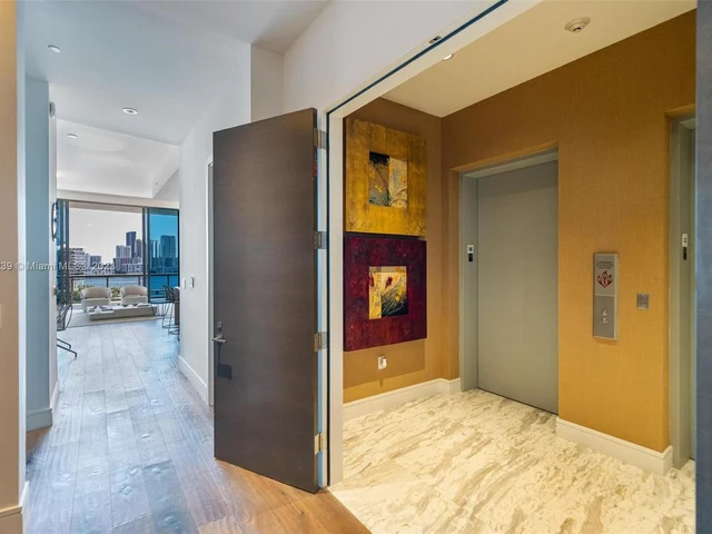 3300 NE 188th St, Aventura FL 33180