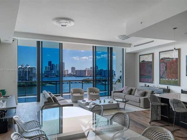 3300 NE 188th St, Aventura FL 33180