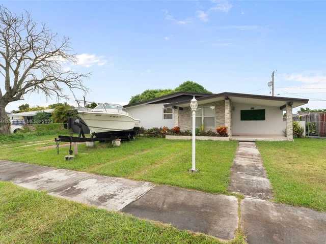 11931 SW 177th Ter, Miami FL 33177