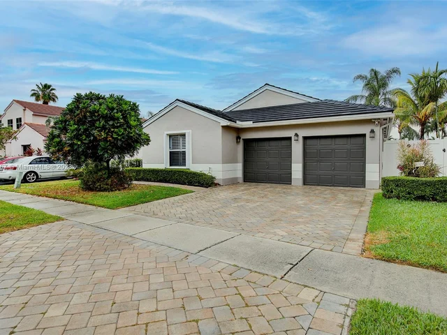 19177 NW 19th St, Pembroke Pines FL 33029