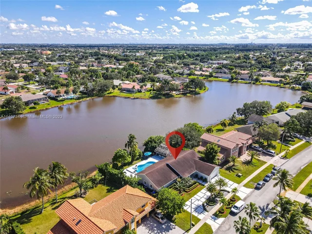 441 NW 201st Ave, Pembroke Pines FL 33029