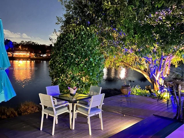 441 NW 201st Ave, Pembroke Pines FL 33029