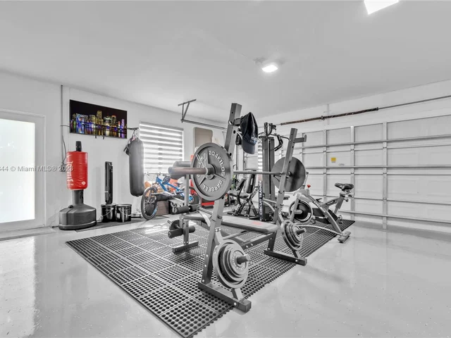 441 NW 201st Ave, Pembroke Pines FL 33029