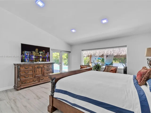 441 NW 201st Ave, Pembroke Pines FL 33029