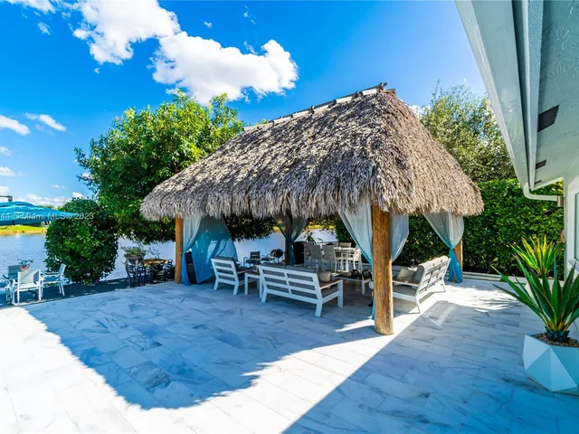 441 NW 201st Ave, Pembroke Pines FL 33029