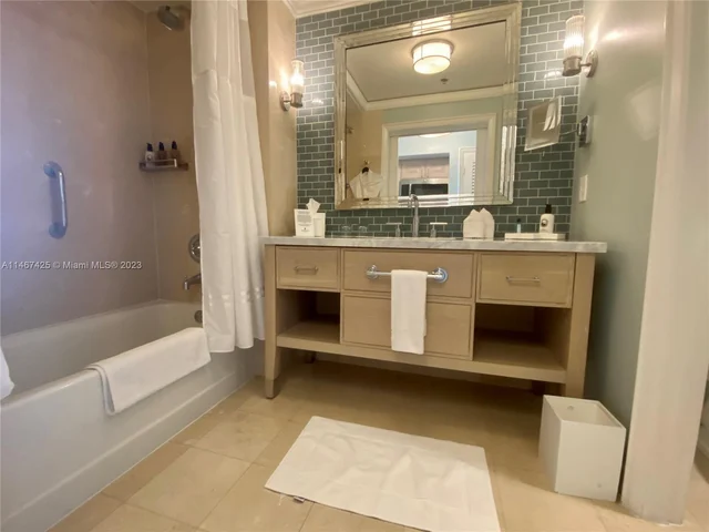 455 Grand Bay Dr # 1020, Key Biscayne FL 33149