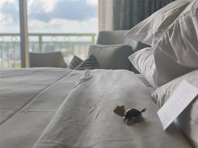 455 Grand Bay Dr # 1020, Key Biscayne FL 33149