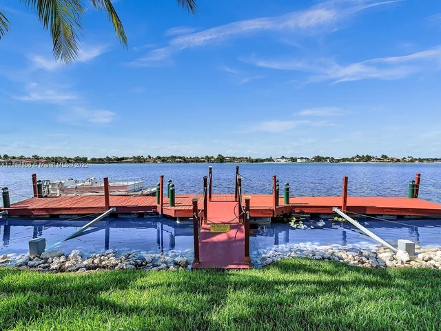 5128 SW 195th Ter, Miramar FL 33029