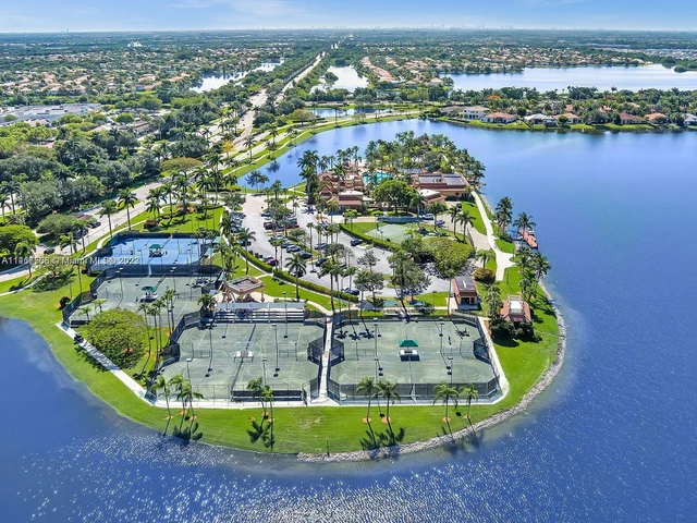 5128 SW 195th Ter, Miramar FL 33029