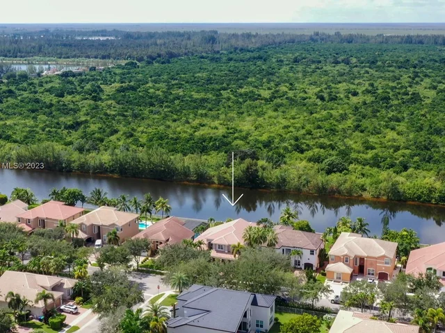 5128 SW 195th Ter, Miramar FL 33029