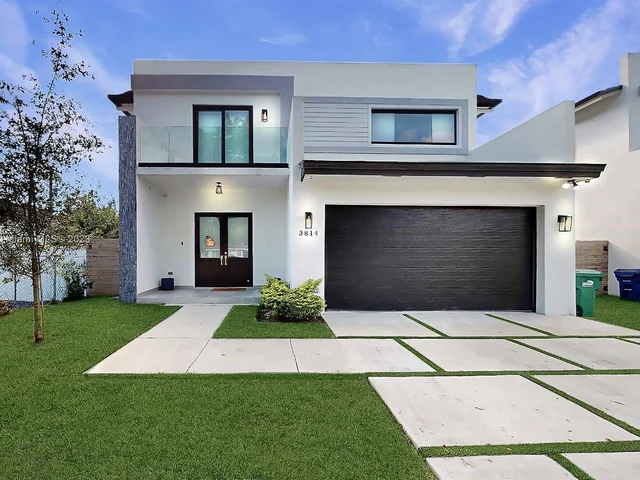 3814 SW 60th Ct, Miami FL 33155