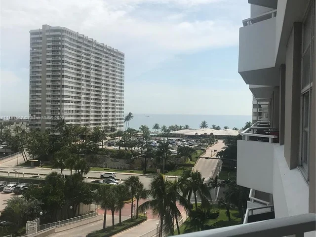 1985 S Ocean Dr # 6D, Hallandale Beach FL 33009