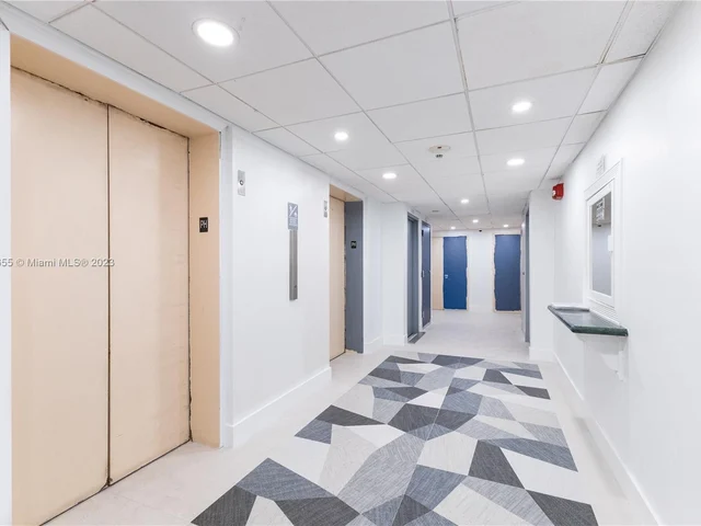 2655 Collins Ave # 502, Miami Beach FL 33140