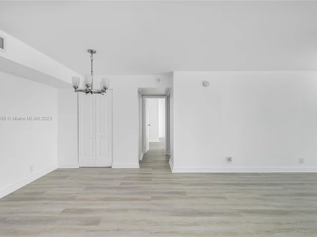 2655 Collins Ave # 502, Miami Beach FL 33140