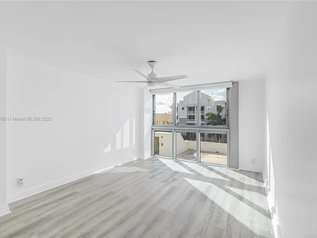 2655 Collins Ave # 502, Miami Beach FL 33140