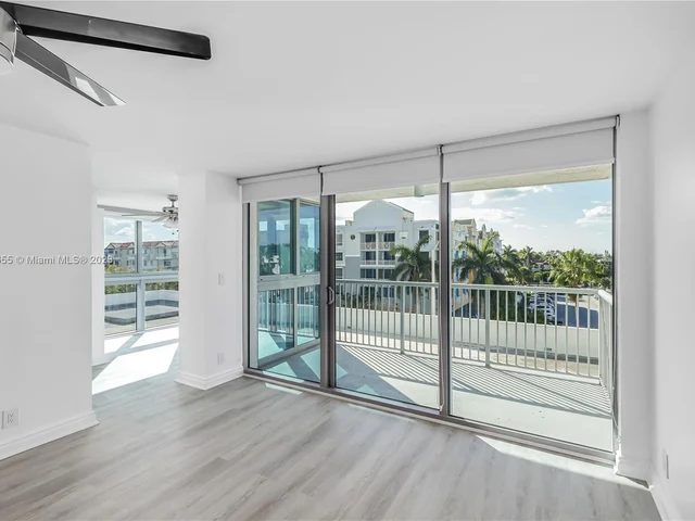 2655 Collins Ave # 502, Miami Beach FL 33140