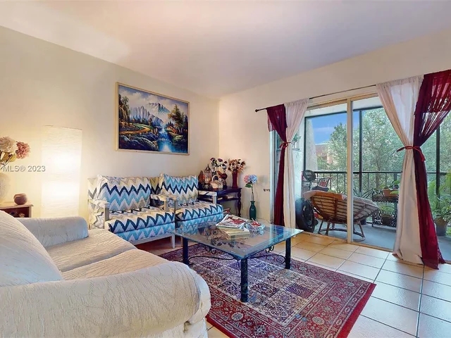 13715 Kendale Lakes Cir # A10, Miami FL 33183