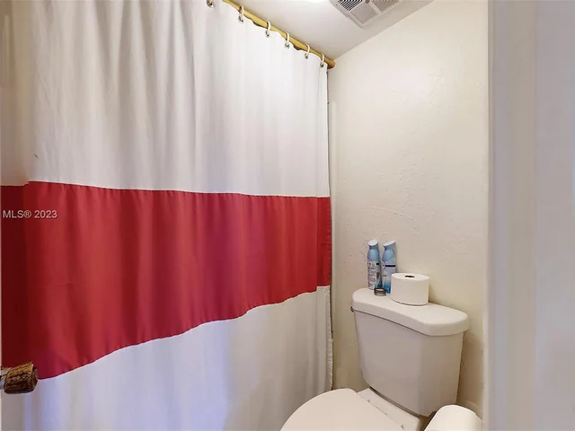 13715 Kendale Lakes Cir # A10, Miami FL 33183