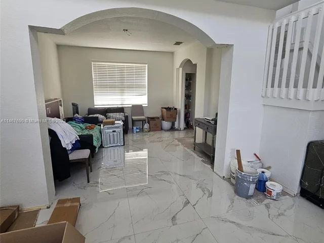 16536 SW 54th St, Miami FL 33185