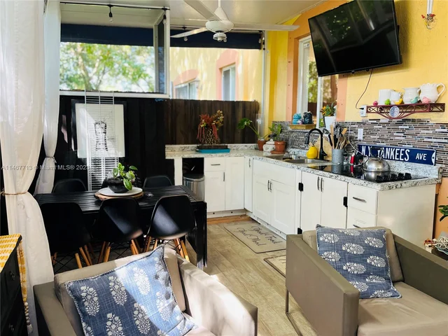 2808 SE 15th Rd # 23, Homestead FL 33035