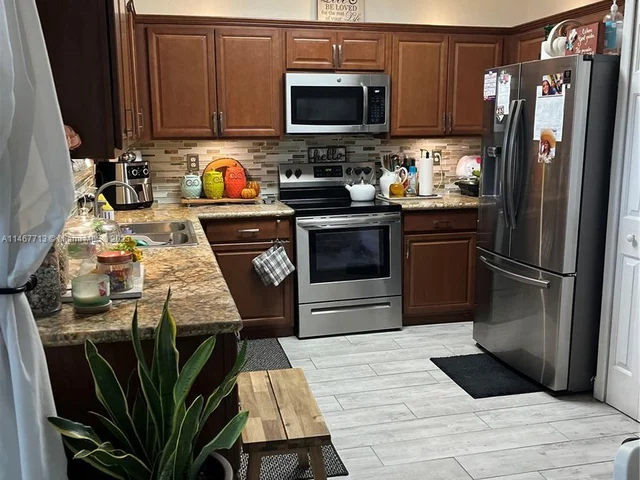 2808 SE 15th Rd # 23, Homestead FL 33035