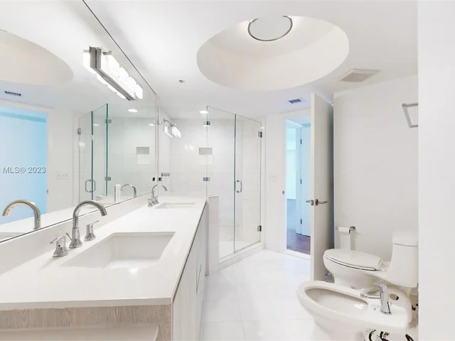 6301 Collins Ave # 1408, Miami Beach FL 33141