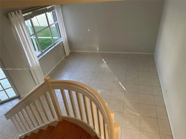 177 E Bayridge Dr, Weston FL 33326