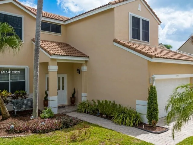 177 E Bayridge Dr, Weston FL 33326