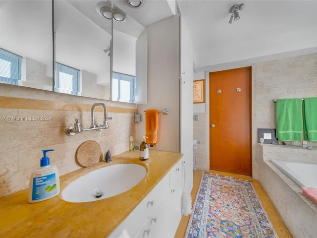 1150 Euclid Ave, Miami Beach FL 33139