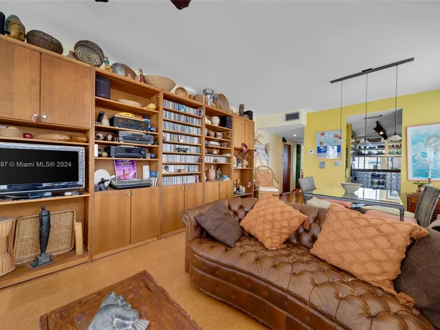 1150 Euclid Ave, Miami Beach FL 33139