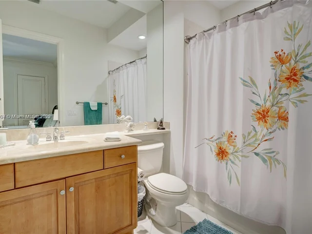 349 Chambord Ter # 349, Palm Beach Gardens FL 33410