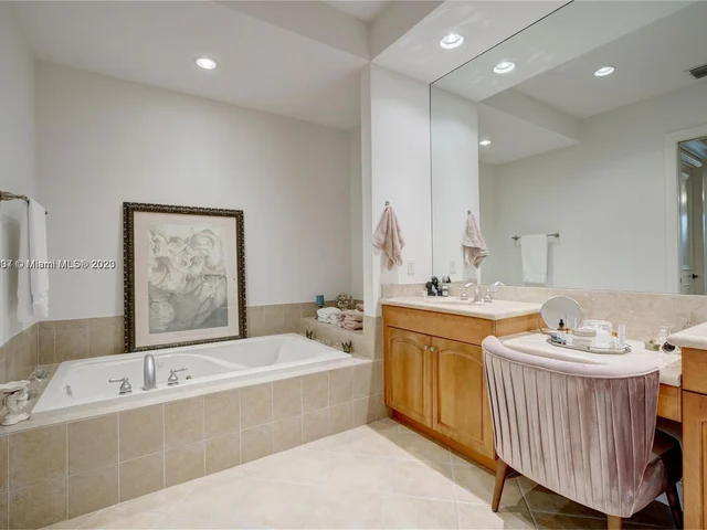 349 Chambord Ter # 349, Palm Beach Gardens FL 33410