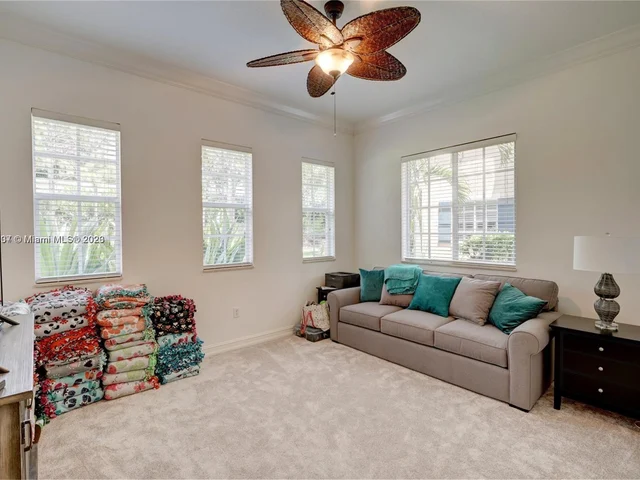 349 Chambord Ter # 349, Palm Beach Gardens FL 33410