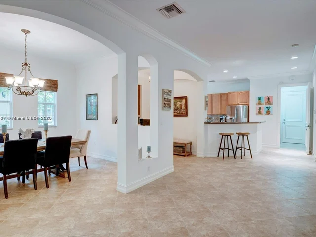 349 Chambord Ter # 349, Palm Beach Gardens FL 33410