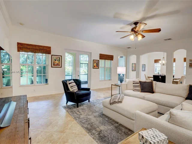 349 Chambord Ter # 349, Palm Beach Gardens FL 33410