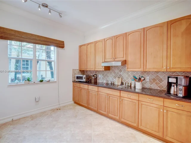 349 Chambord Ter # 349, Palm Beach Gardens FL 33410