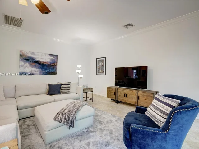 349 Chambord Ter # 349, Palm Beach Gardens FL 33410