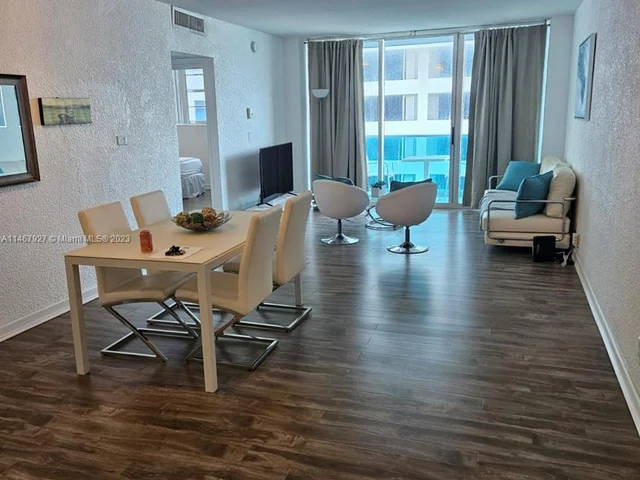 4001 S Ocean Dr # 10D, Hollywood FL 33019