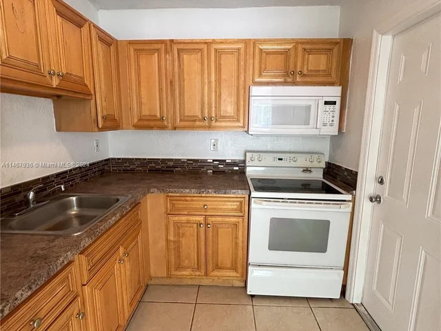 8287 NE Miami Ct # 101, Miami FL 33138