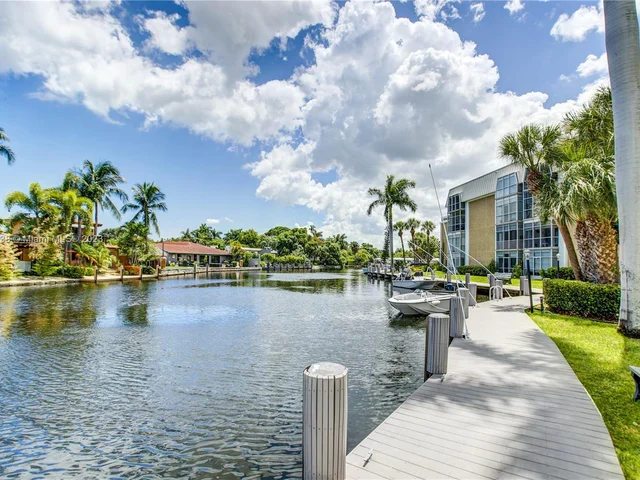 3050 NE 16th Ave # 107, Oakland Park FL 33334