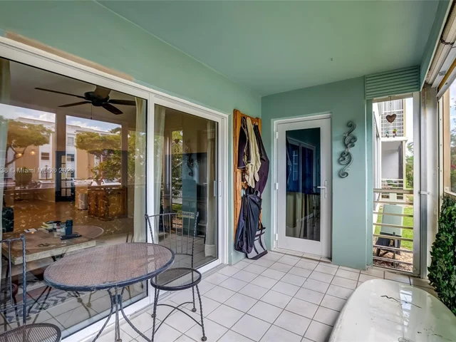 3050 NE 16th Ave # 107, Oakland Park FL 33334