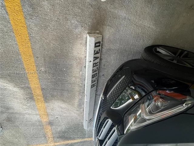 5640 Collins Ave # 8A, Miami Beach FL 33140