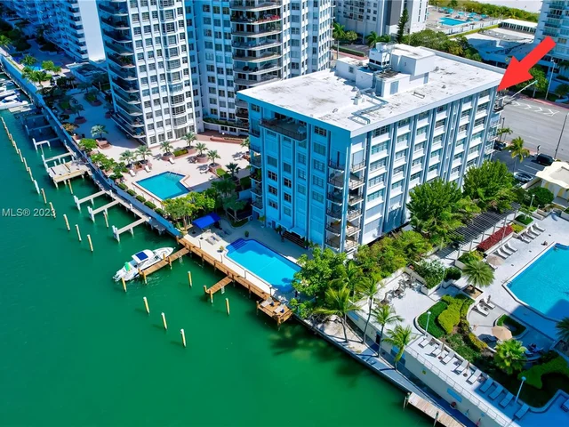 5640 Collins Ave # 8A, Miami Beach FL 33140