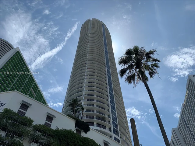 1750 N Bayshore Dr # 2014, Miami FL 33132