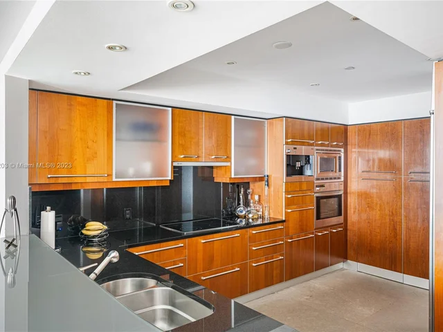 1331 Brickell Bay Dr # 4003, Miami FL 33131