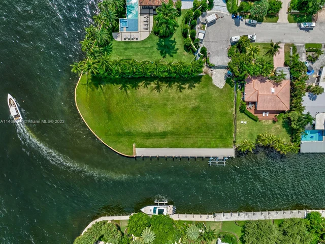 2721 Sea Island Dr, Fort Lauderdale FL 33301