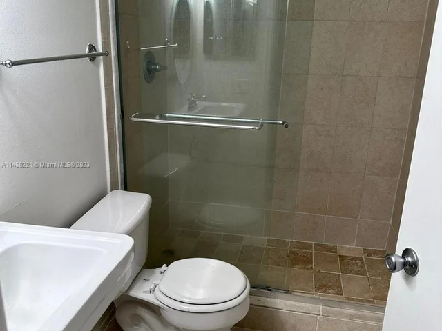 770 CLAUGHTON ISLAND DR # 2002, Miami FL 33131