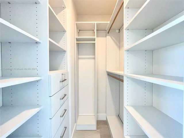 2535 NE 193rd St # 3212, Miami FL 33180