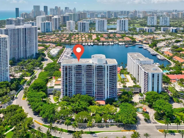 3640 Yacht Club Dr # 1008, Aventura FL 33180